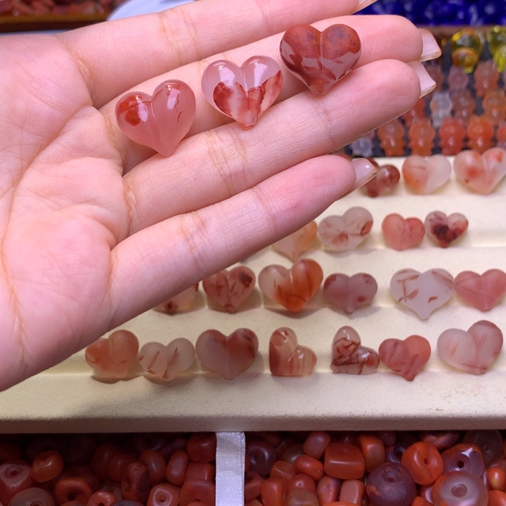 玛***卡南红玛瑙未镶嵌珠宝半成品72