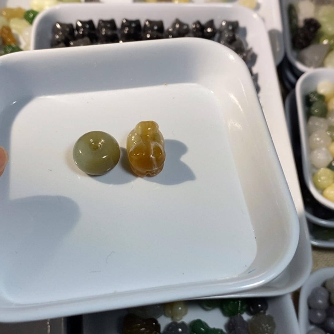 其***姝和田玉未镶嵌手链