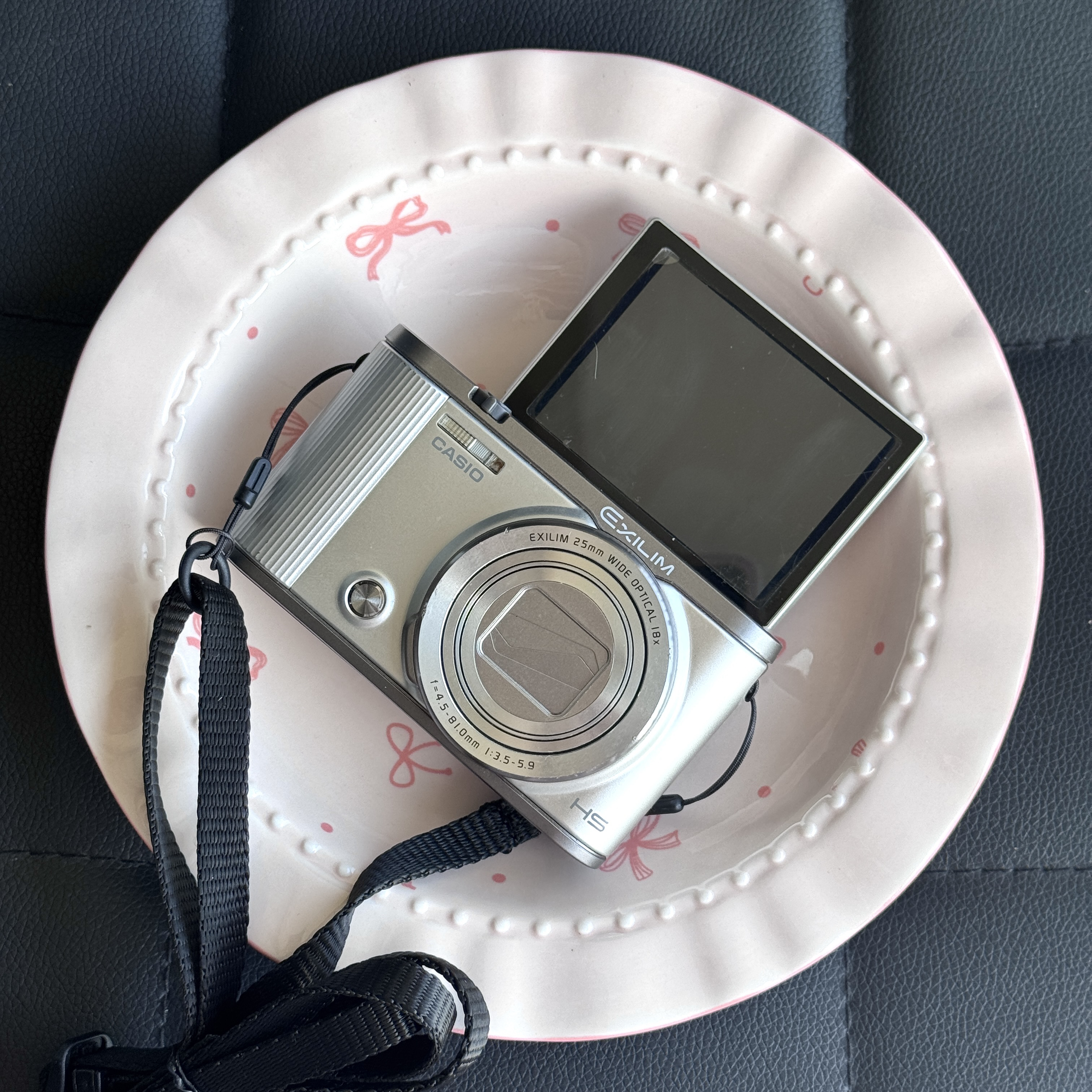 9新 Casio/卡西欧 zr1700翻转屏自拍 1610w 18x长焦 奶油肌冷白皮