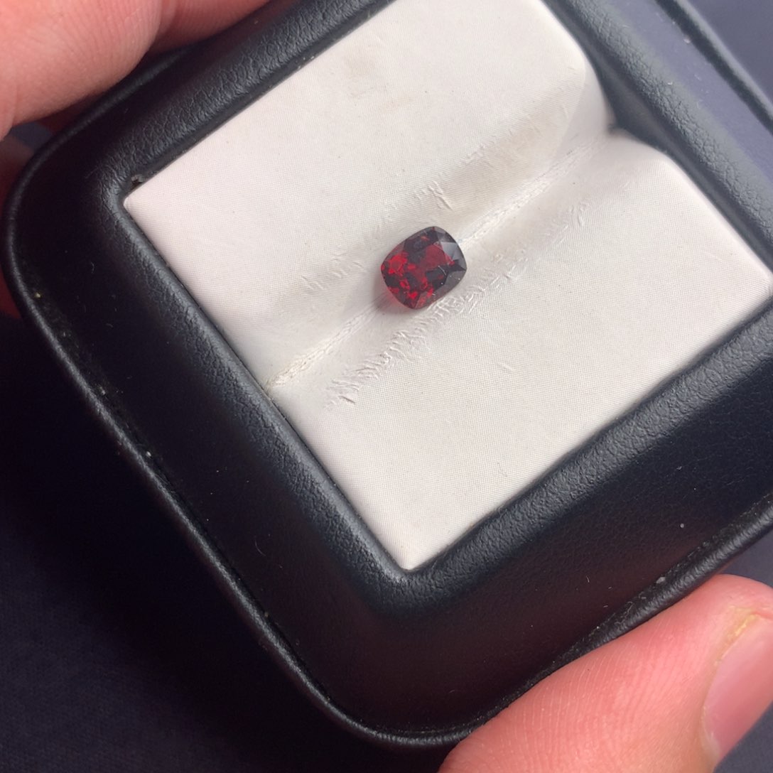 尖晶石裸石未镶嵌1.1