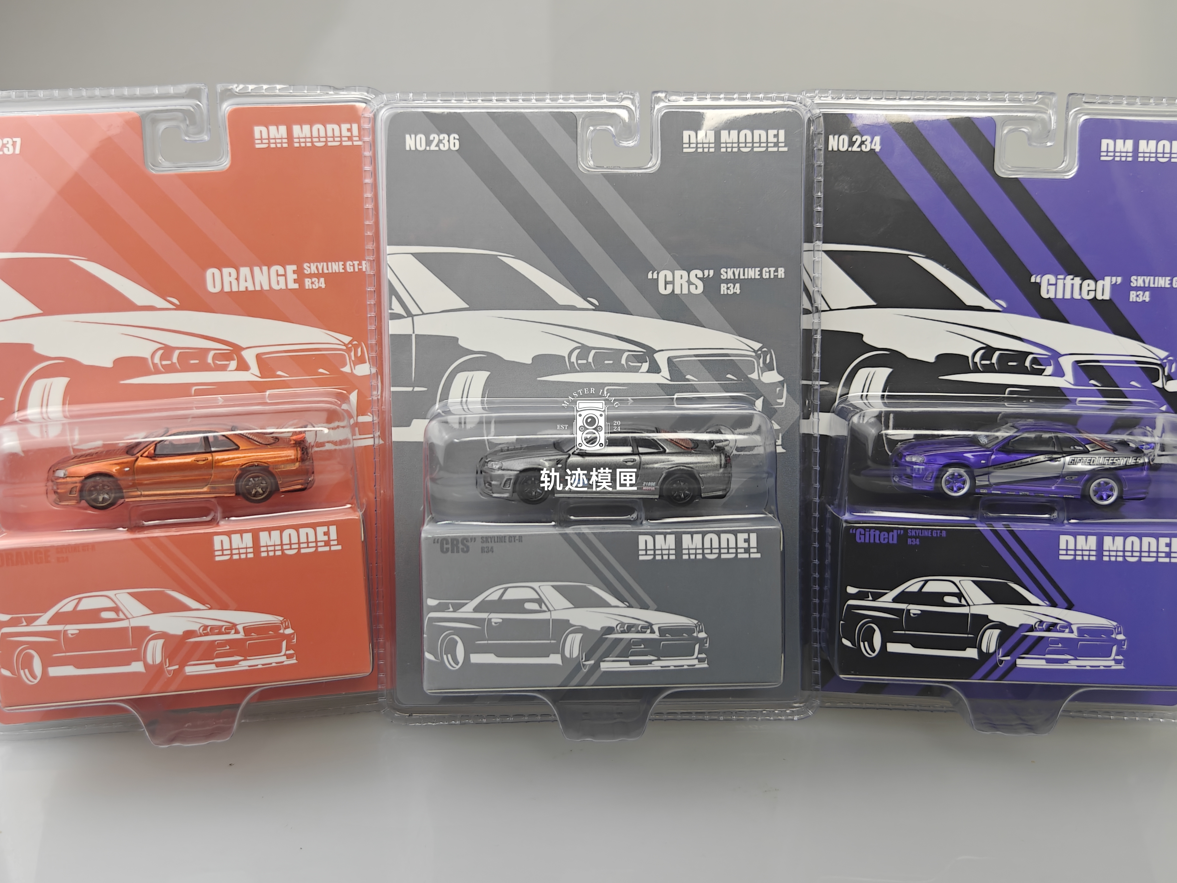 现货 DM Model 1:64 日产GTR R34 挂卡 合金汽车模型仿真收藏摆件