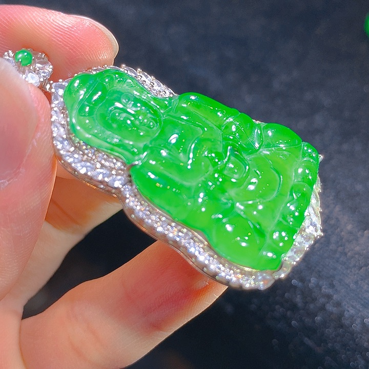 【闪购商品】翡翠颈饰银S925镶嵌翡翠