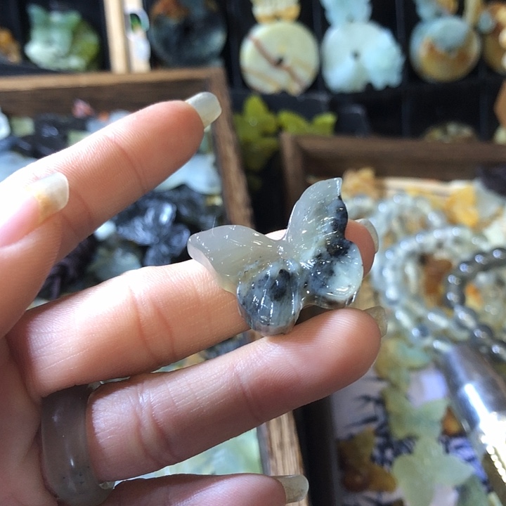 岫玉未镶嵌岫玉挂件