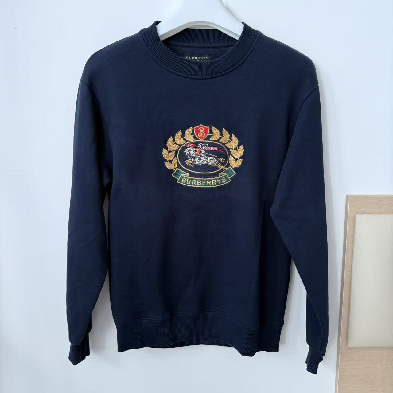 未使用 BURBERRY/博柏利 /XS码/深蓝色战马刺绣卫衣