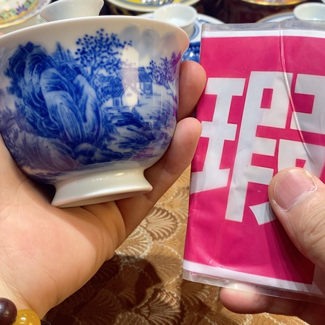 景德镇陶瓷学院等单位的专家