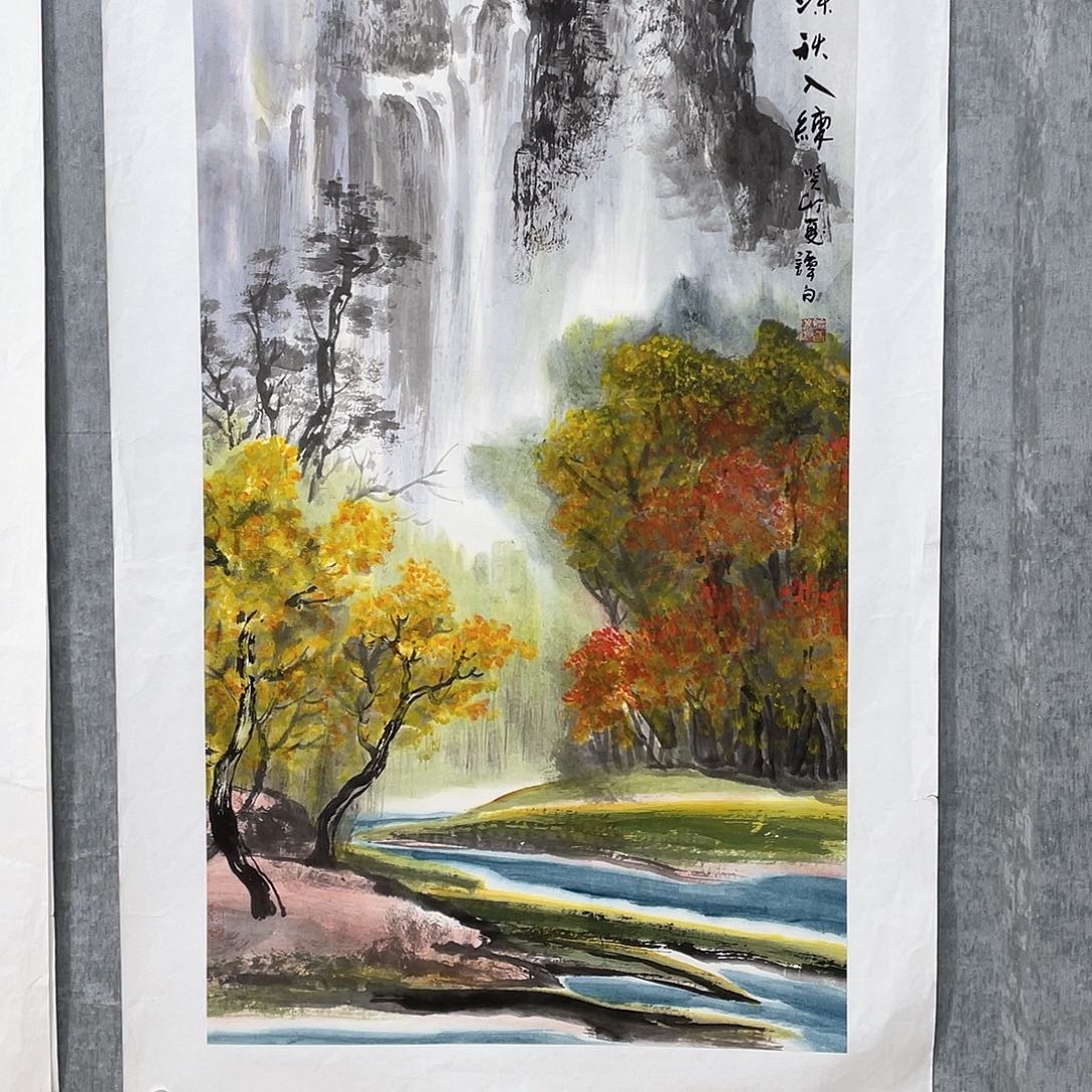 国画新****框绘画作者谭白