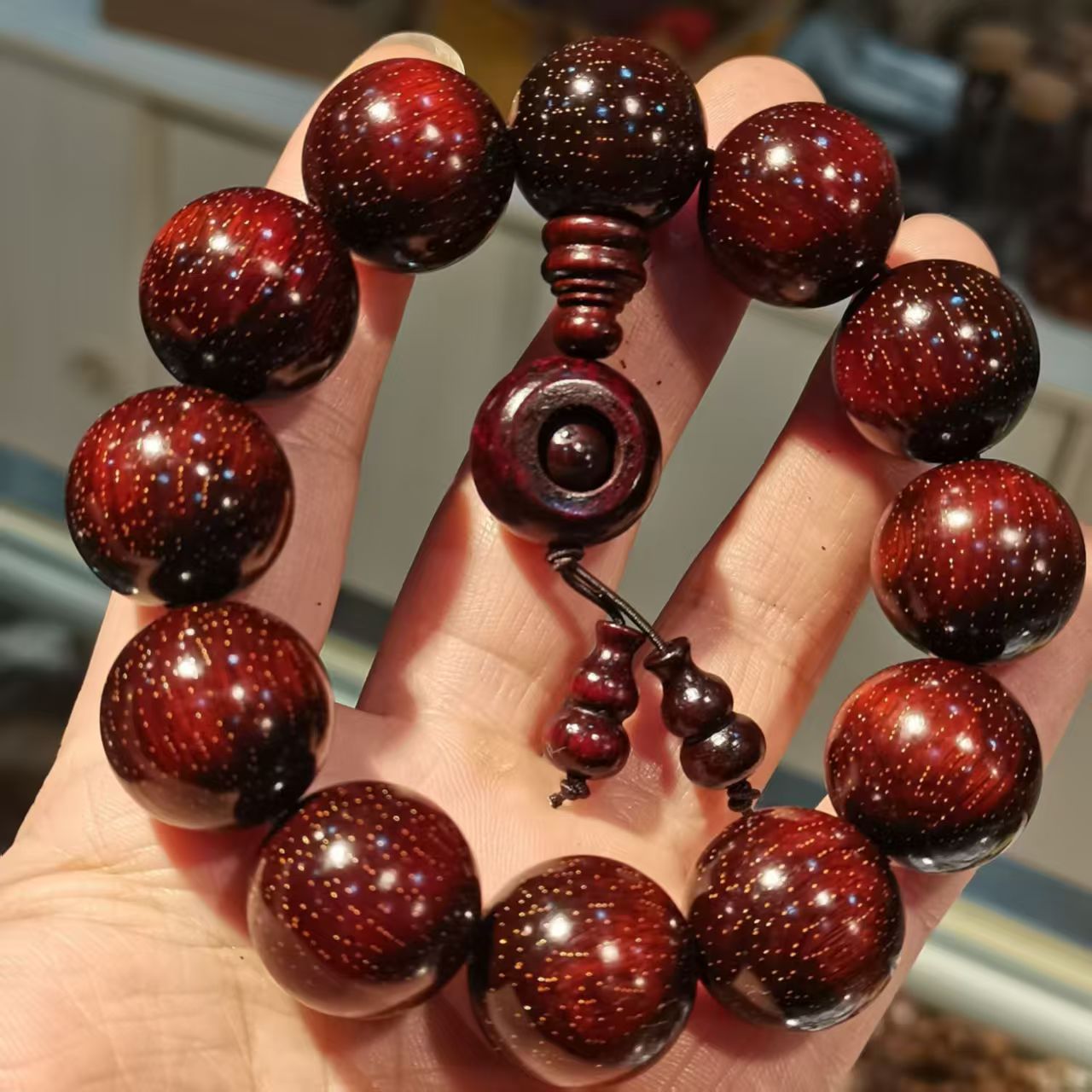 061390 一类精品> 小叶紫檀  手串   无礼盒