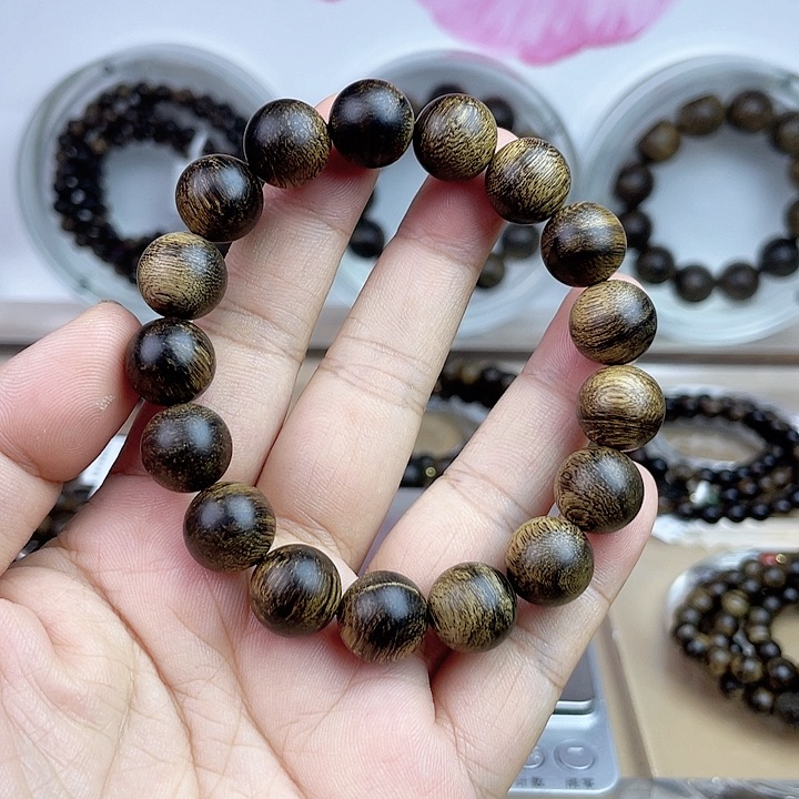 手串沉香天****8越南芽庄白奇玉化留疤嘤子虎斑