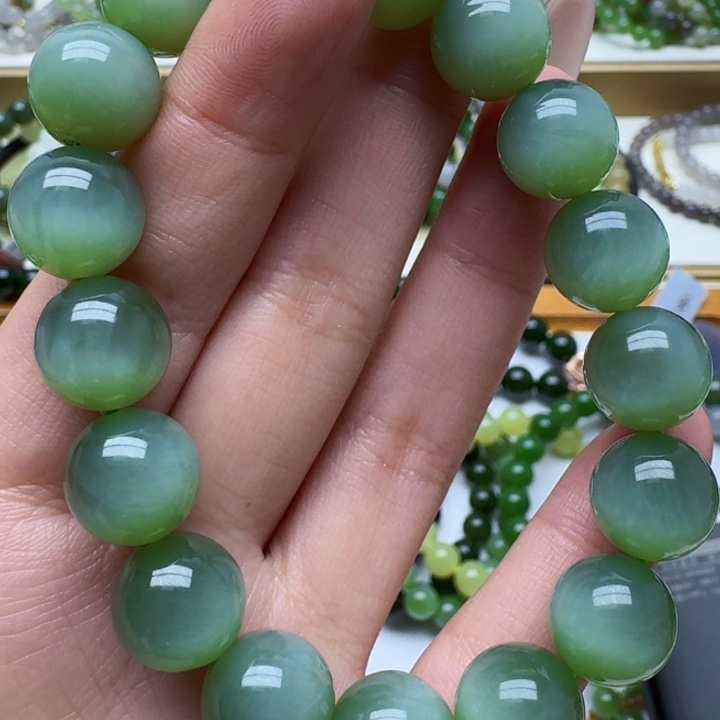 和田玉未镶嵌手链