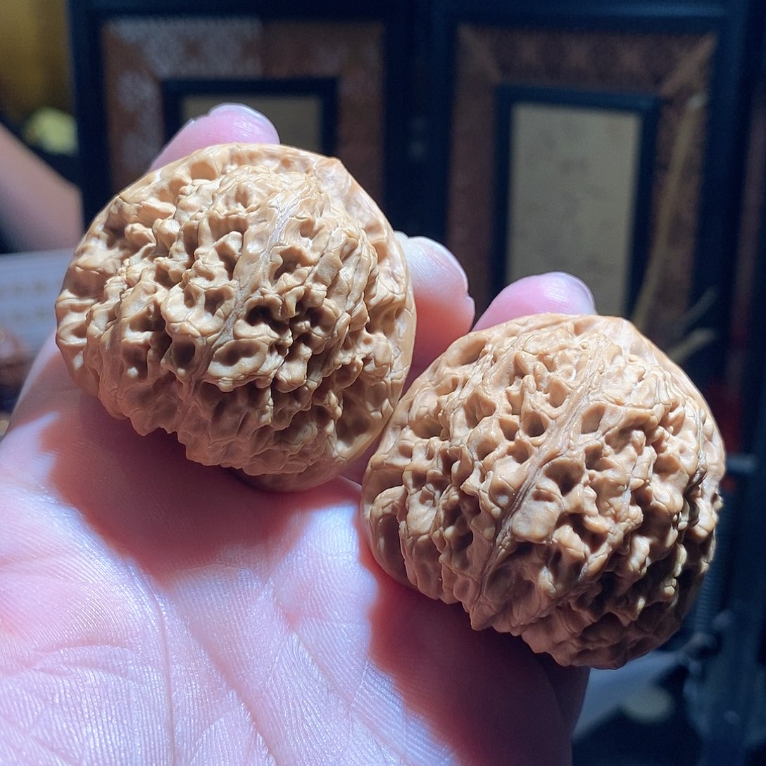 文玩核桃把件45南疆石