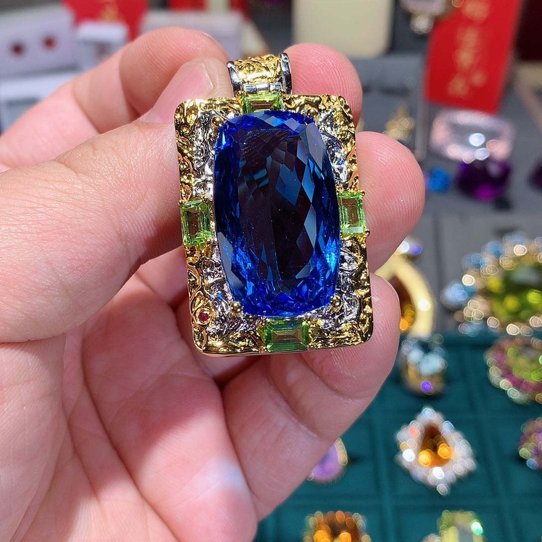 托帕石颈饰银S925镶嵌镜**月吊坠