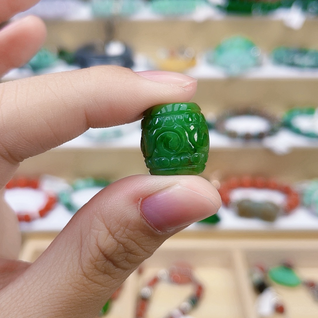 椰***林翡翠未镶嵌手链手链