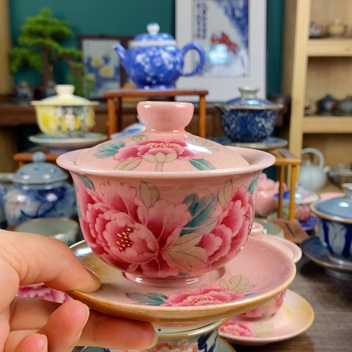 瓷片手工制作工艺精湛等特点