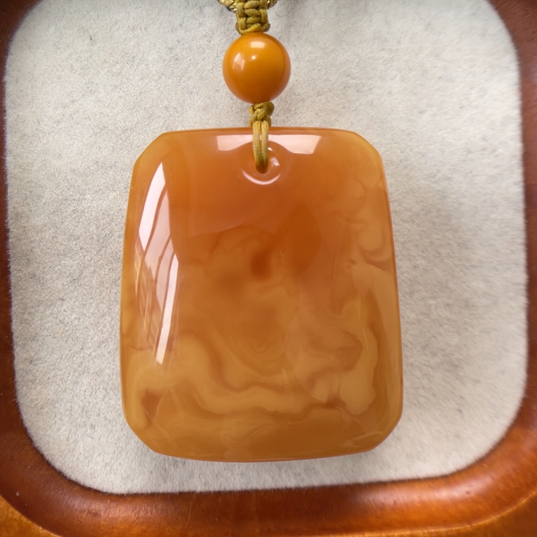 蜜蜡未镶嵌颈饰蜜蜡