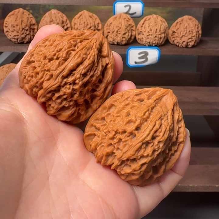 吊坠文玩核桃41 瑕疵款，有色差，不退换，不接受差评