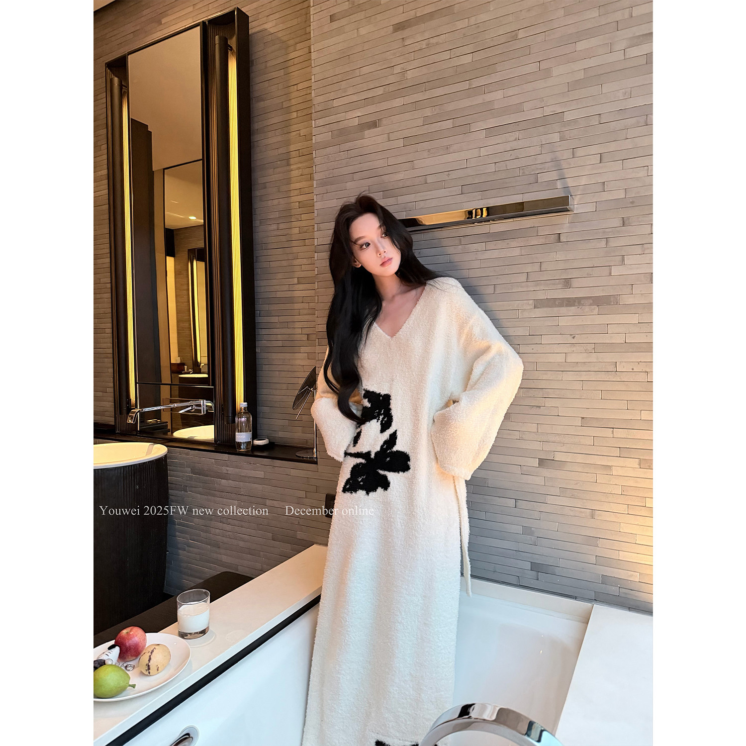 有洧Youwei【留白美学】女新款冬V领毛绒长袖家居服睡裙25SS1110