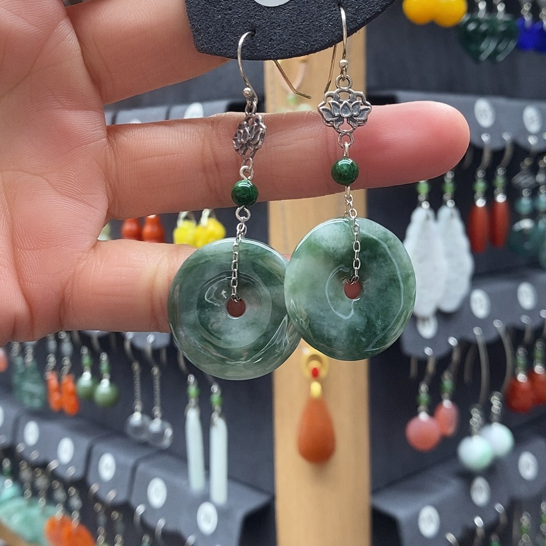 武***娘翡翠银S925镶嵌耳饰