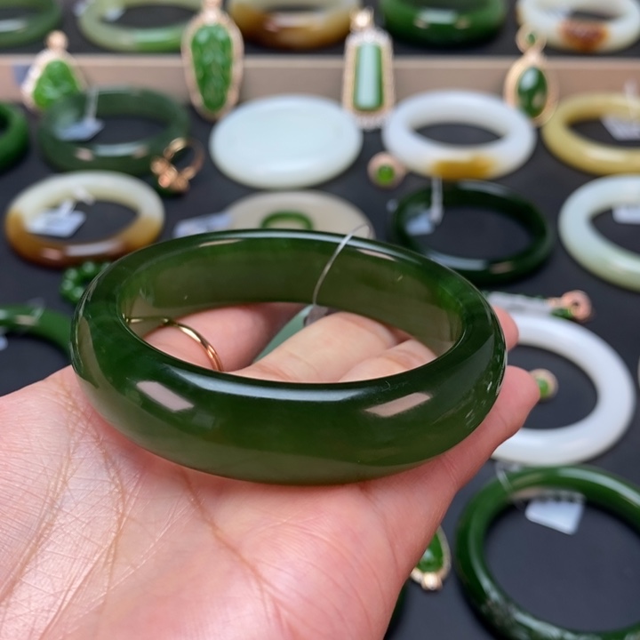 和田玉手镯未镶嵌用****1