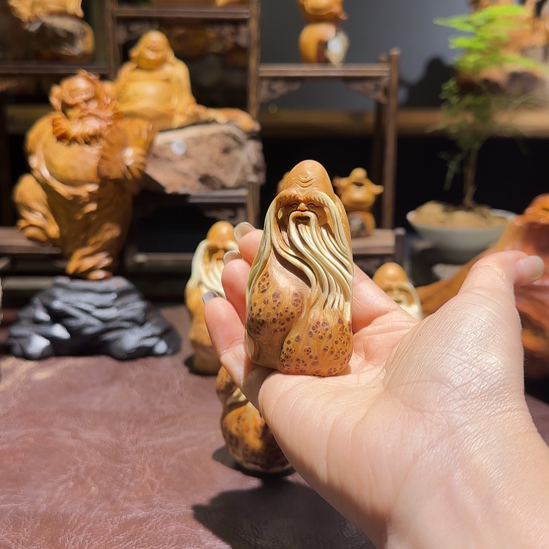 阿***德柏木（崖柏）太行集团董事