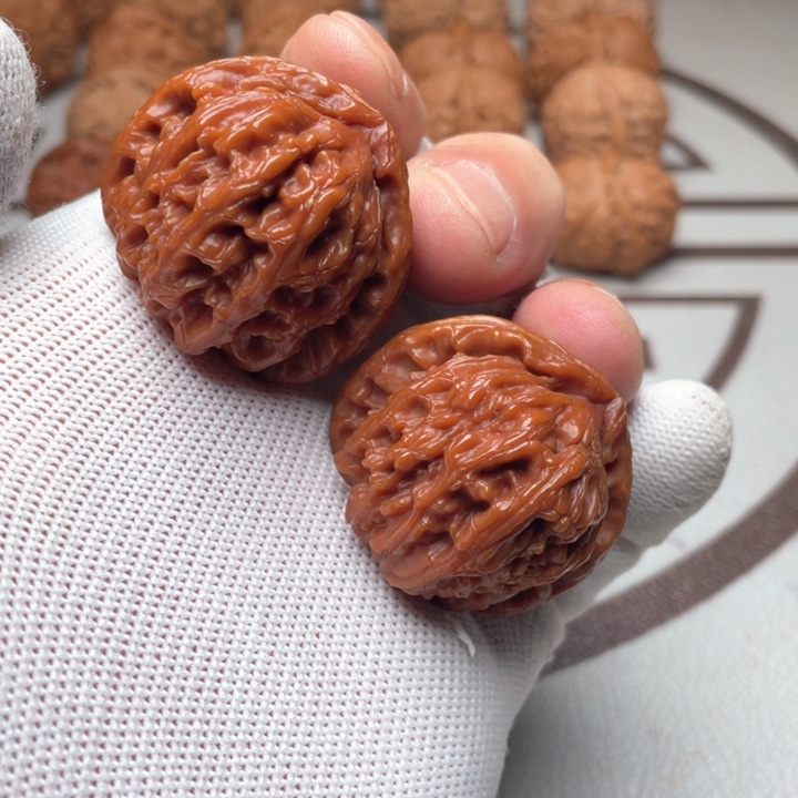 核桃手串/手链红三角白