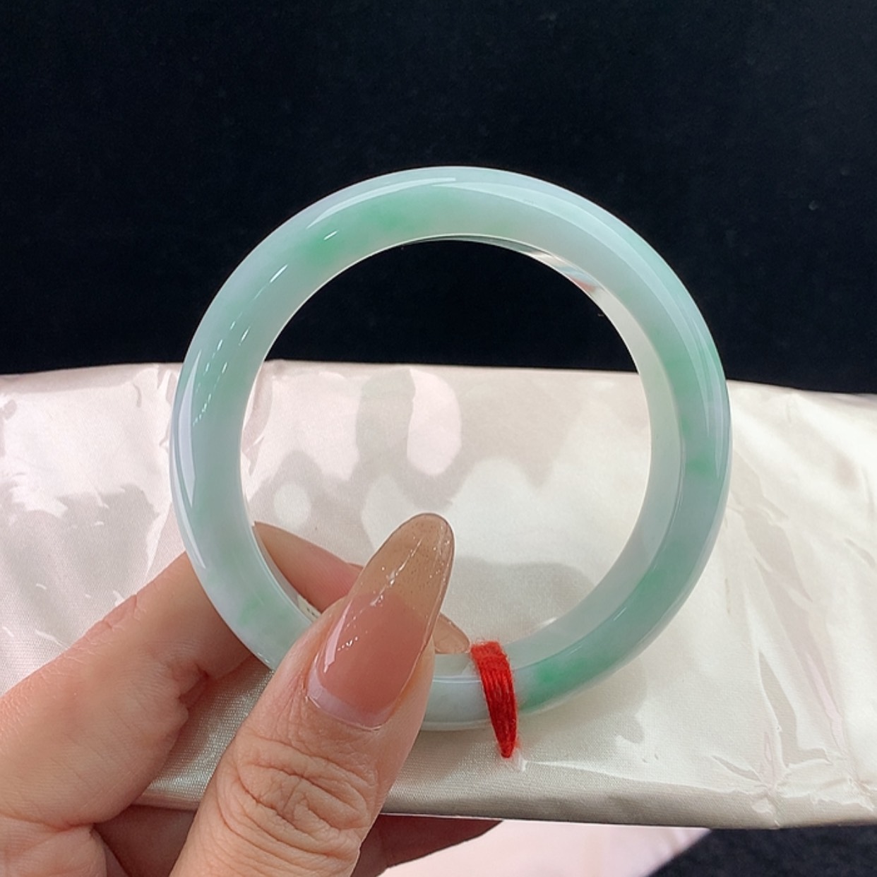 【闪购商品】未镶嵌手镯翡翠正58