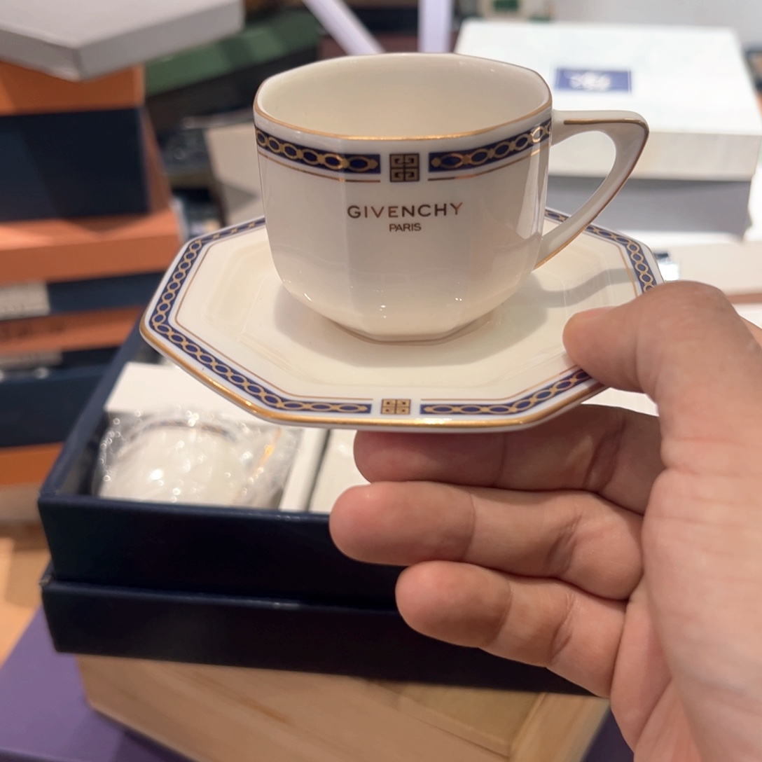 瓷片哈哈哈我也是很想要这个