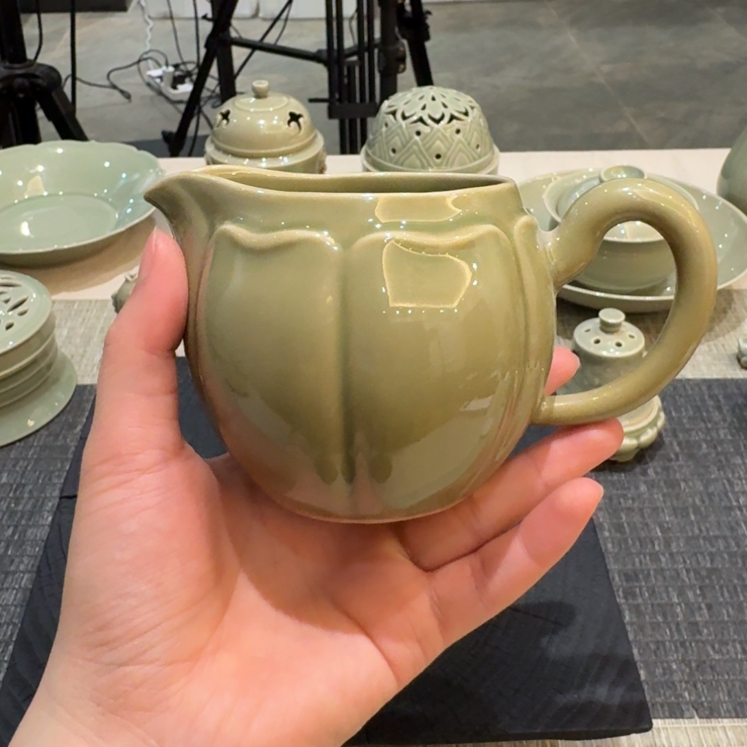 公道杯。。。。。。。。。。。。。。。。