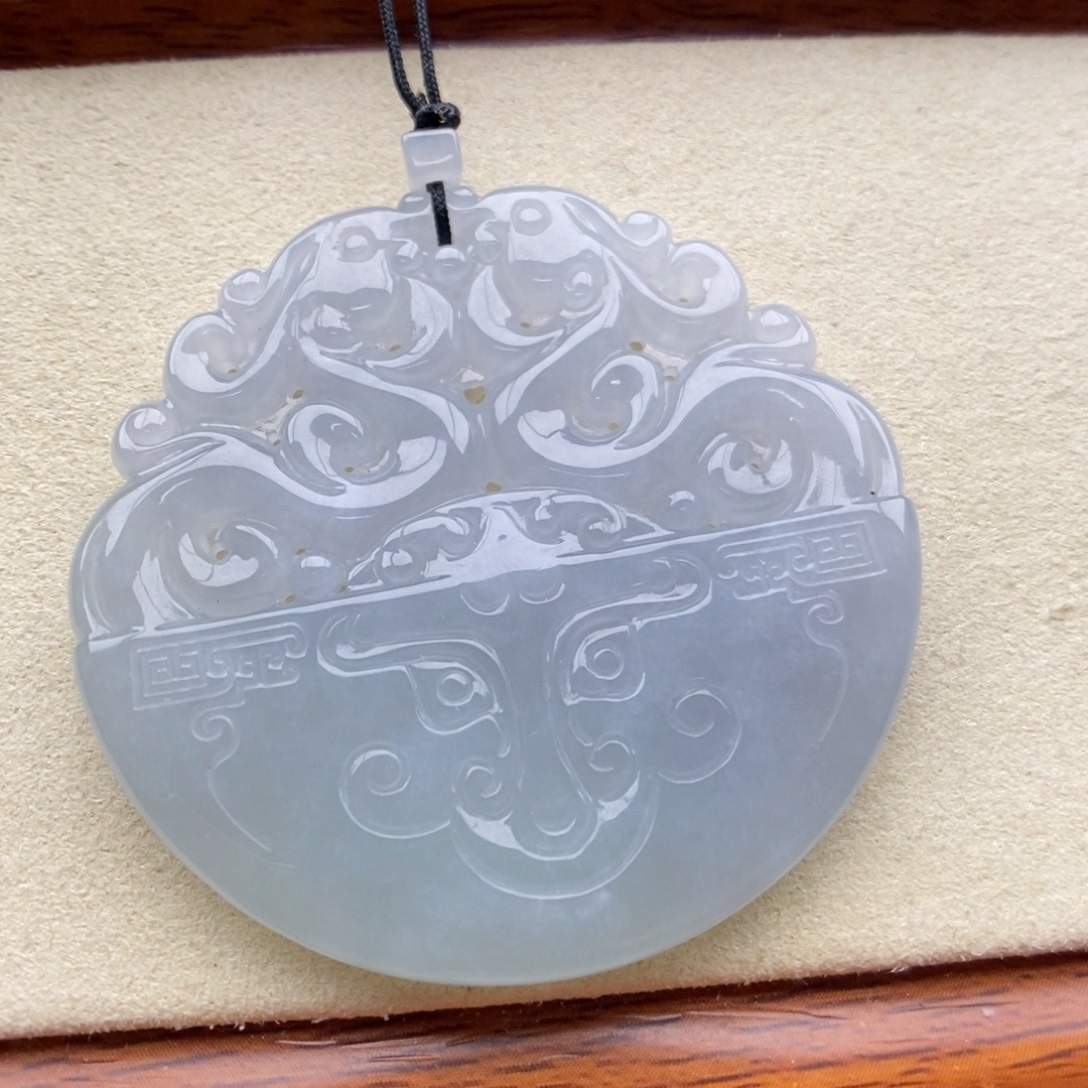 翡翠未镶嵌颈饰吊坠