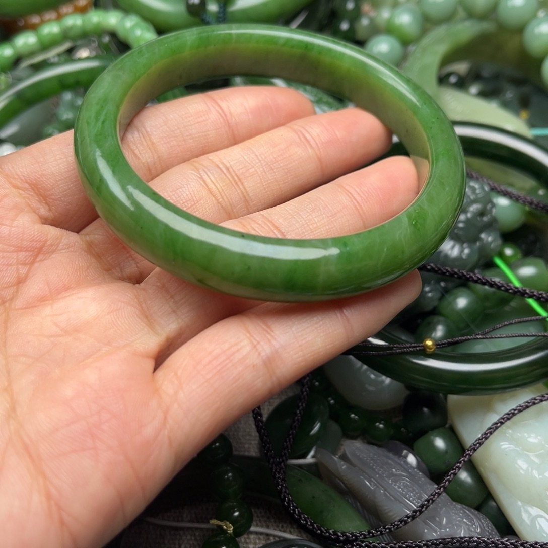 和田玉（碧玉）未镶嵌手镯59