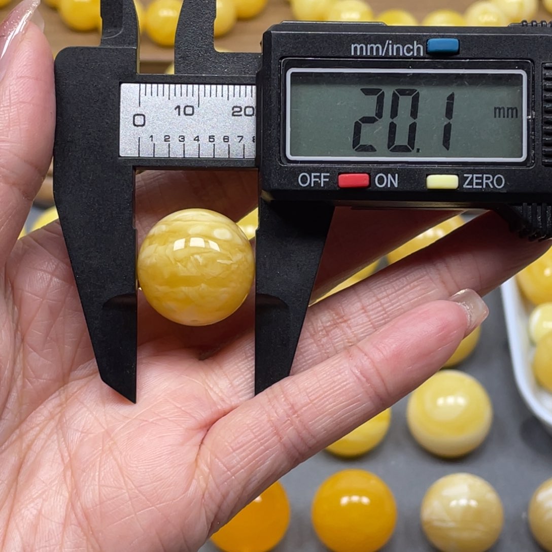蜜蜡裸石未镶嵌冯**起