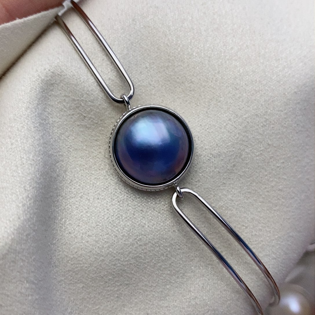 【闪购商品】银S925镶嵌拼合珍珠（马贝珠）手镯Y***?