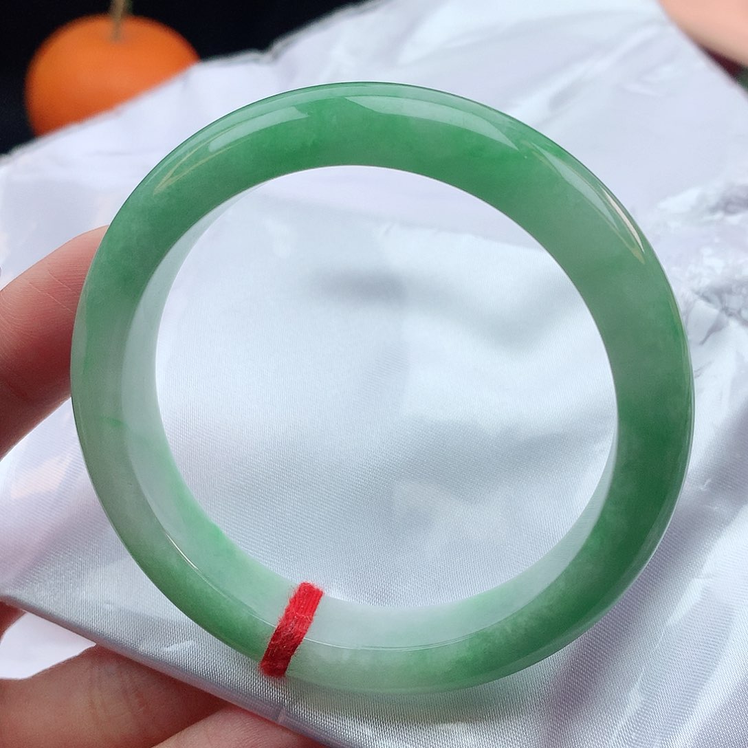 翡翠手镯未镶嵌56圈口882243