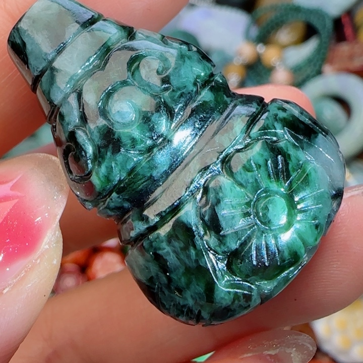 翡翠颈饰未镶嵌天然A货31