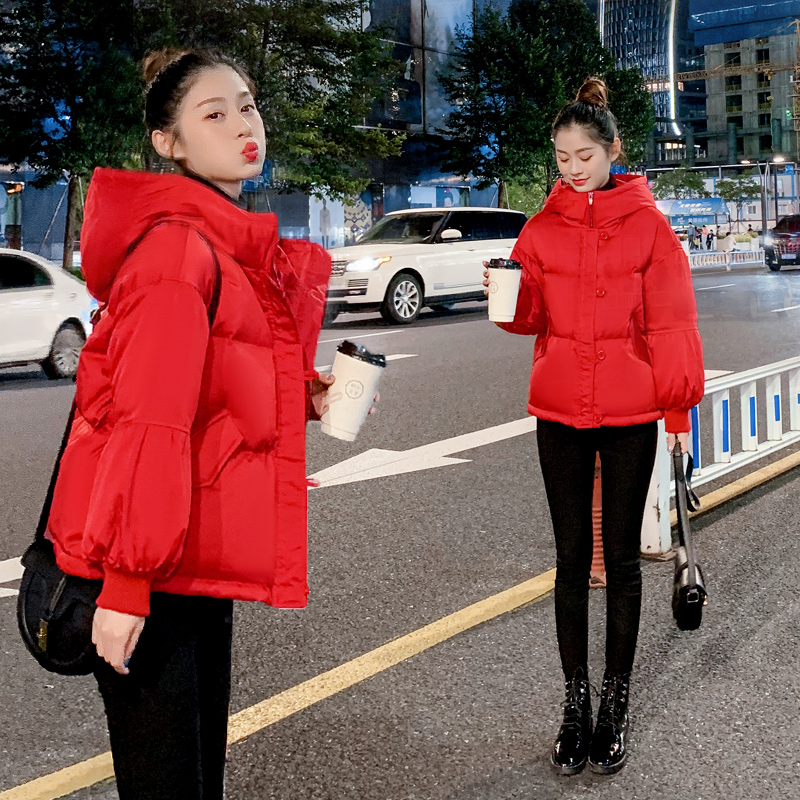 羽绒服2025年新款女短款连帽红色小个子白鸭绒加厚时尚冬季外套潮