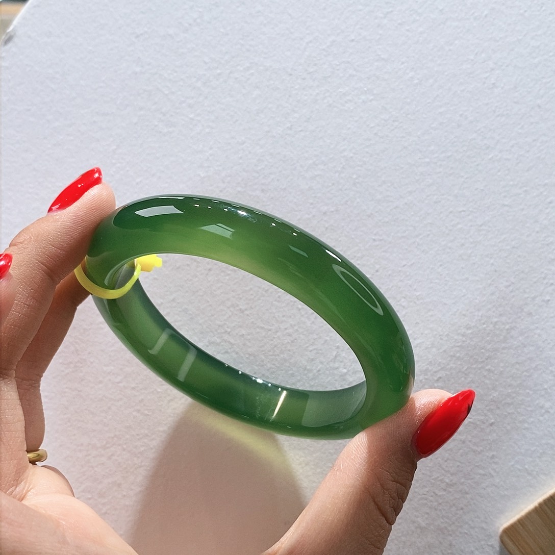 玛瑙/玉髓手镯未镶嵌58.6