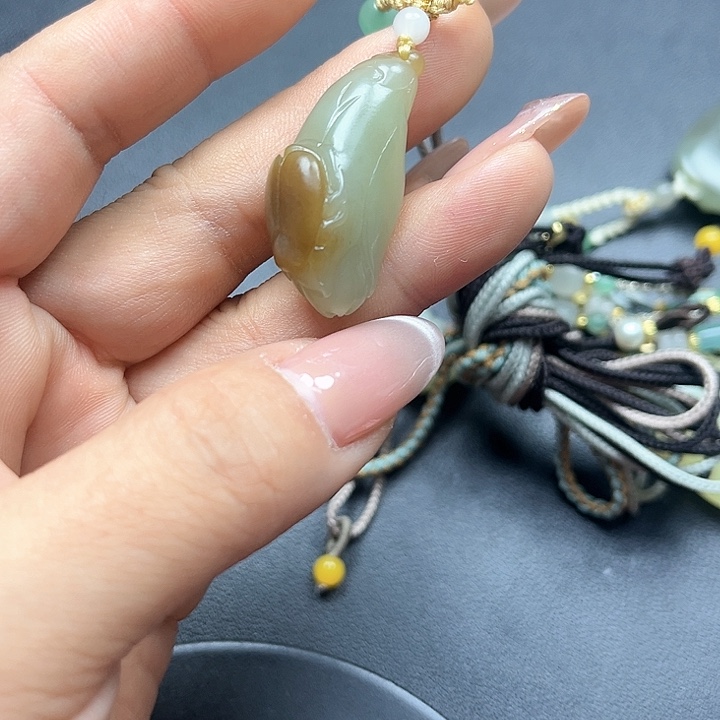 【闪购商品】颈饰未镶嵌和田玉