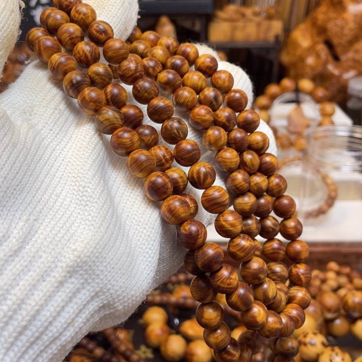 1***.柏木（崖柏）太行崖柏1.0 108颗黑油爆满龙胆闪电