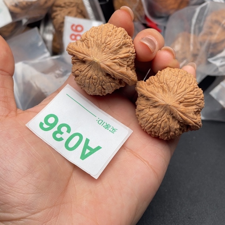 文玩核桃吊坠核桃