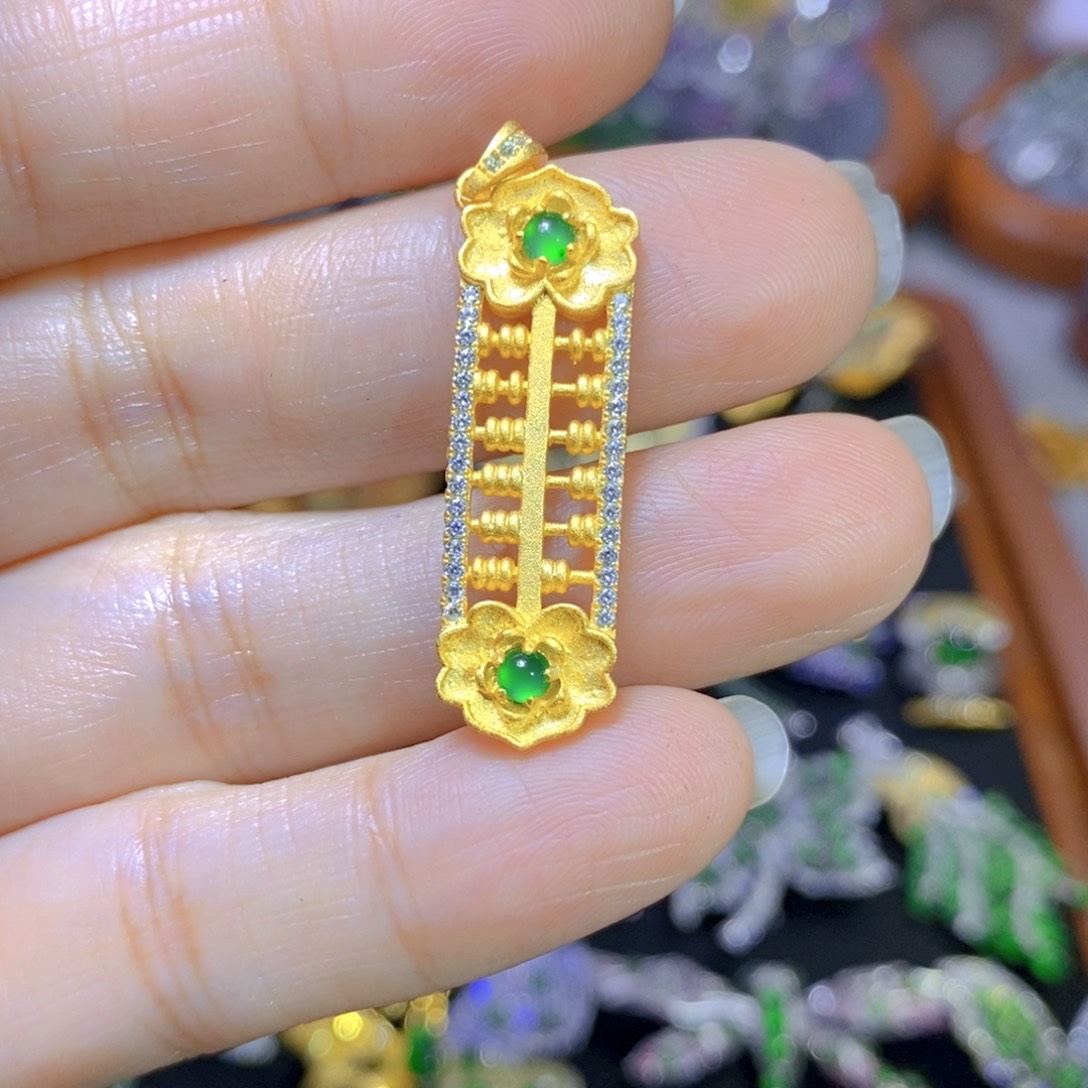 翡翠颈饰银S925镶嵌天然翡翠