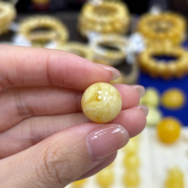 14.3mm带皮色·小妖珠宝天然原矿琥珀蜜蜡