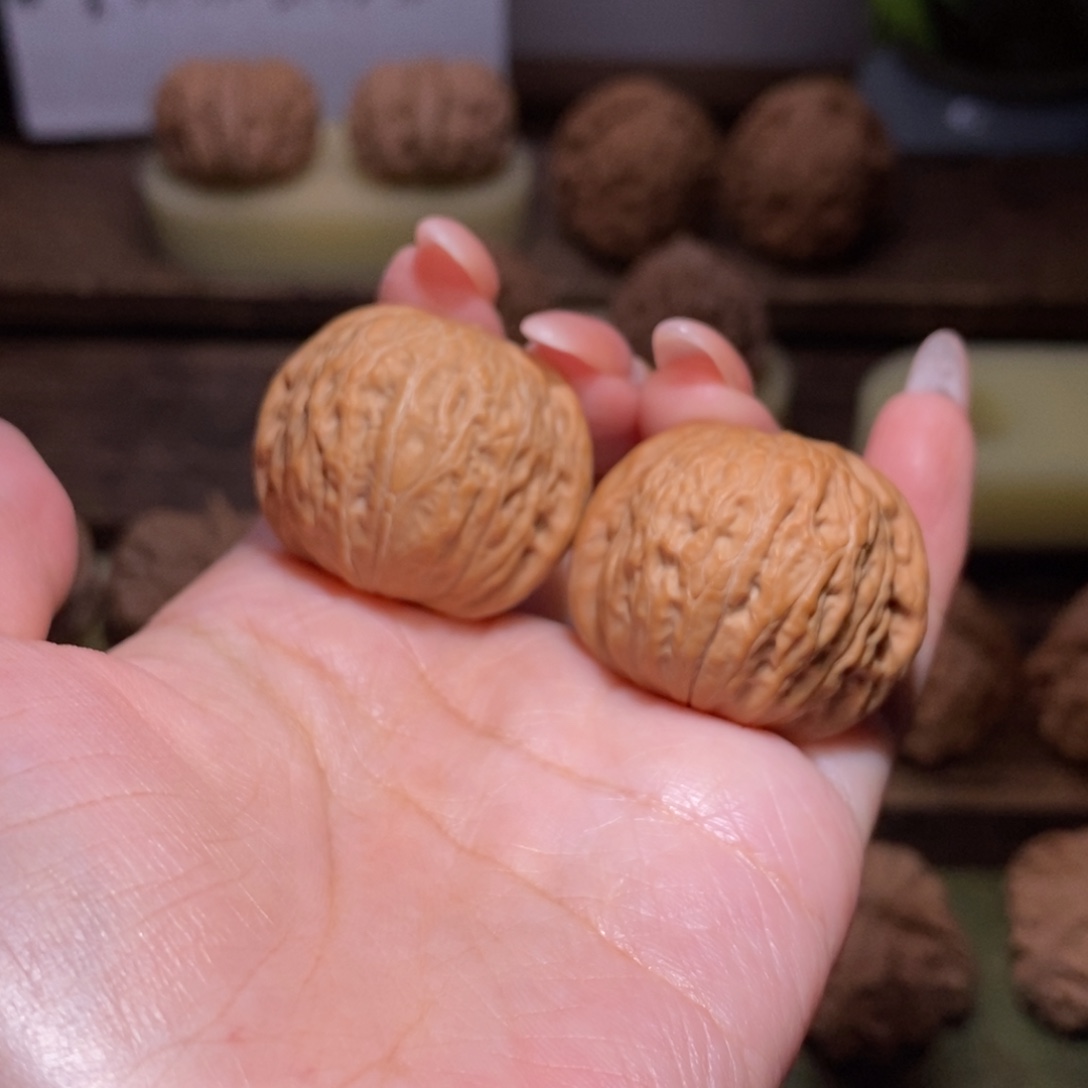 文玩核桃吊坠全品33铁锤手捻精品