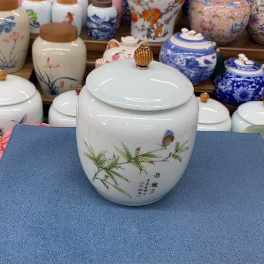 瓷片陶瓷茶业罐密封罐