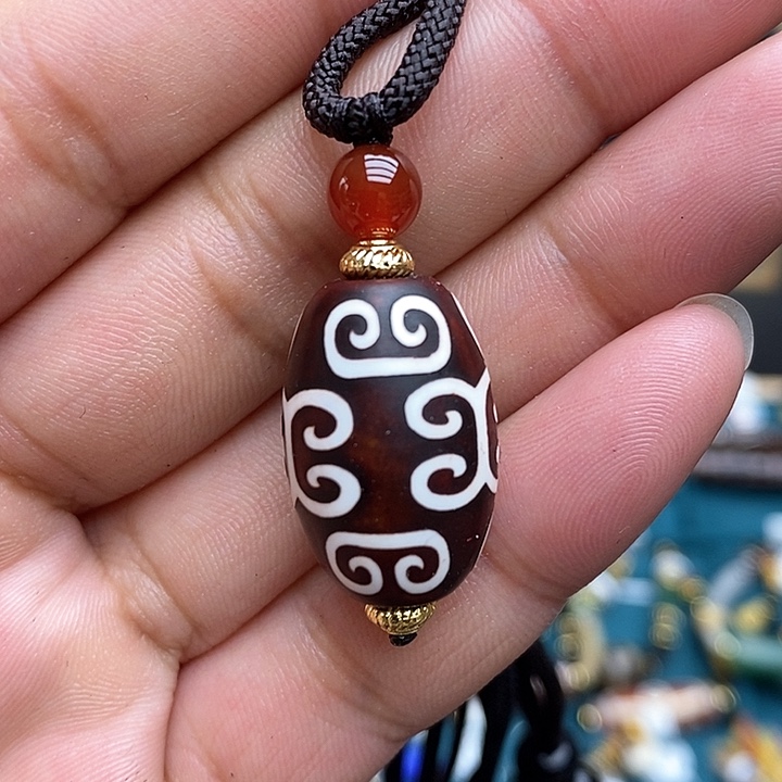 玛瑙/玉髓颈饰合金