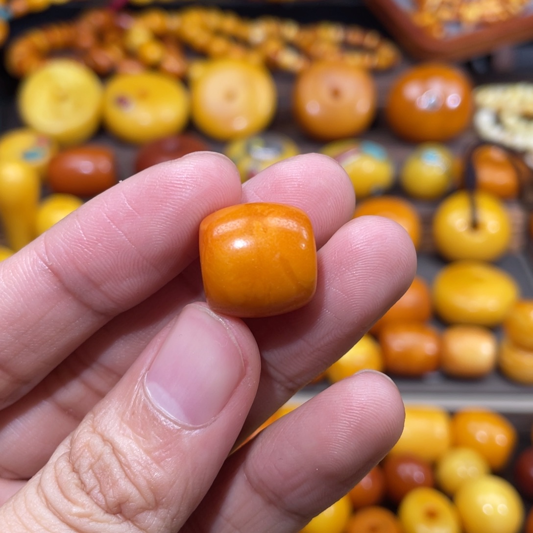 蜜蜡未镶嵌裸石直径15