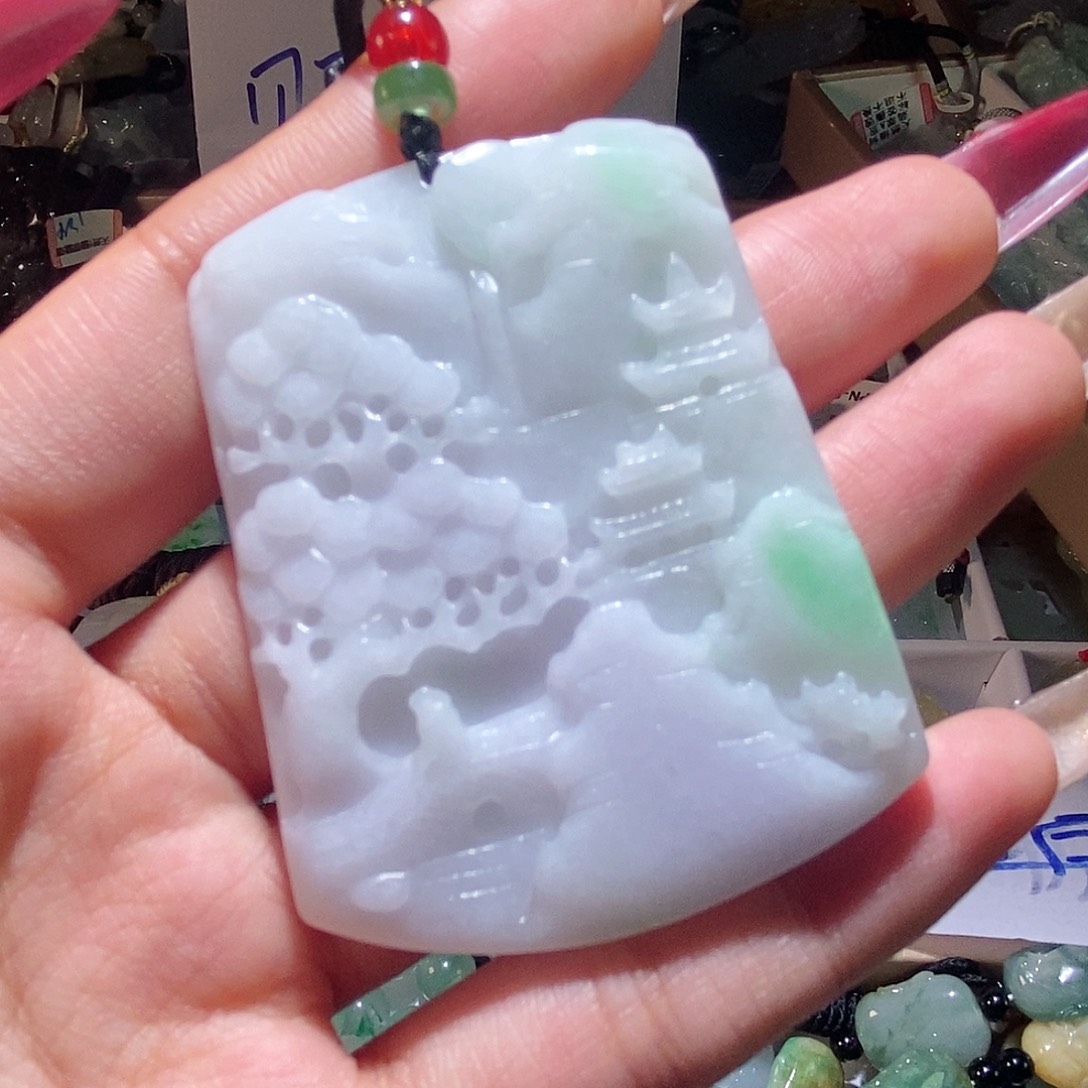 翡翠颈饰未镶嵌我