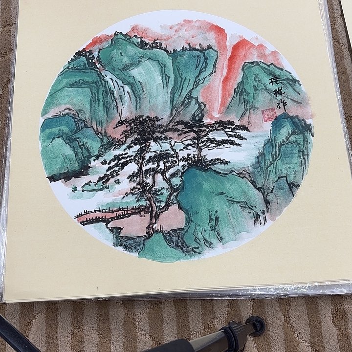 国画花鸟的翅膀是一个巨大的蝴蝶