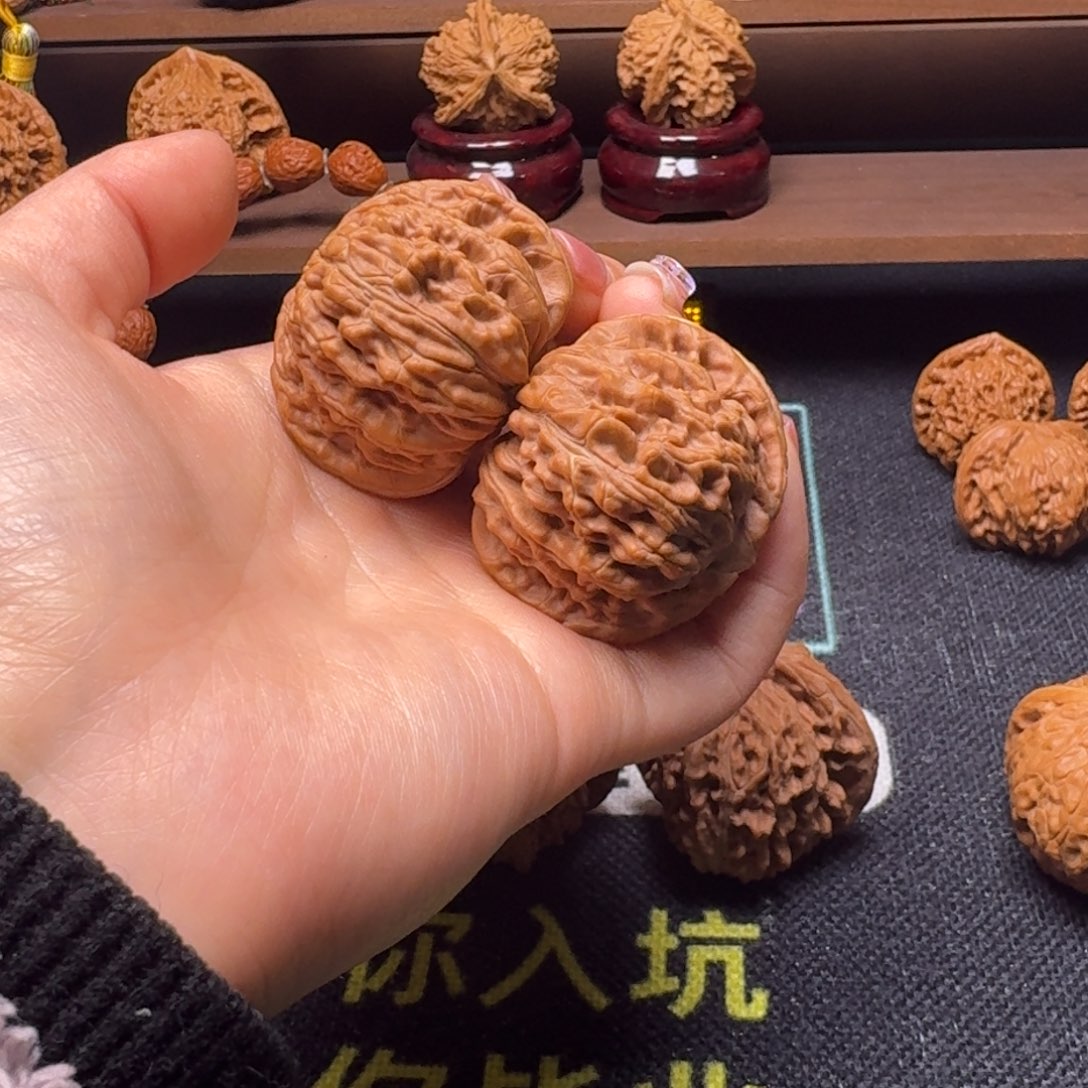 文玩核桃吊坠F****鹏42四座楼