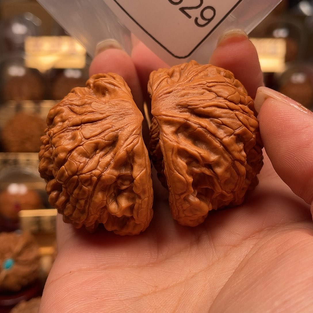 文玩核桃吊坠洋**下蛇王46。329