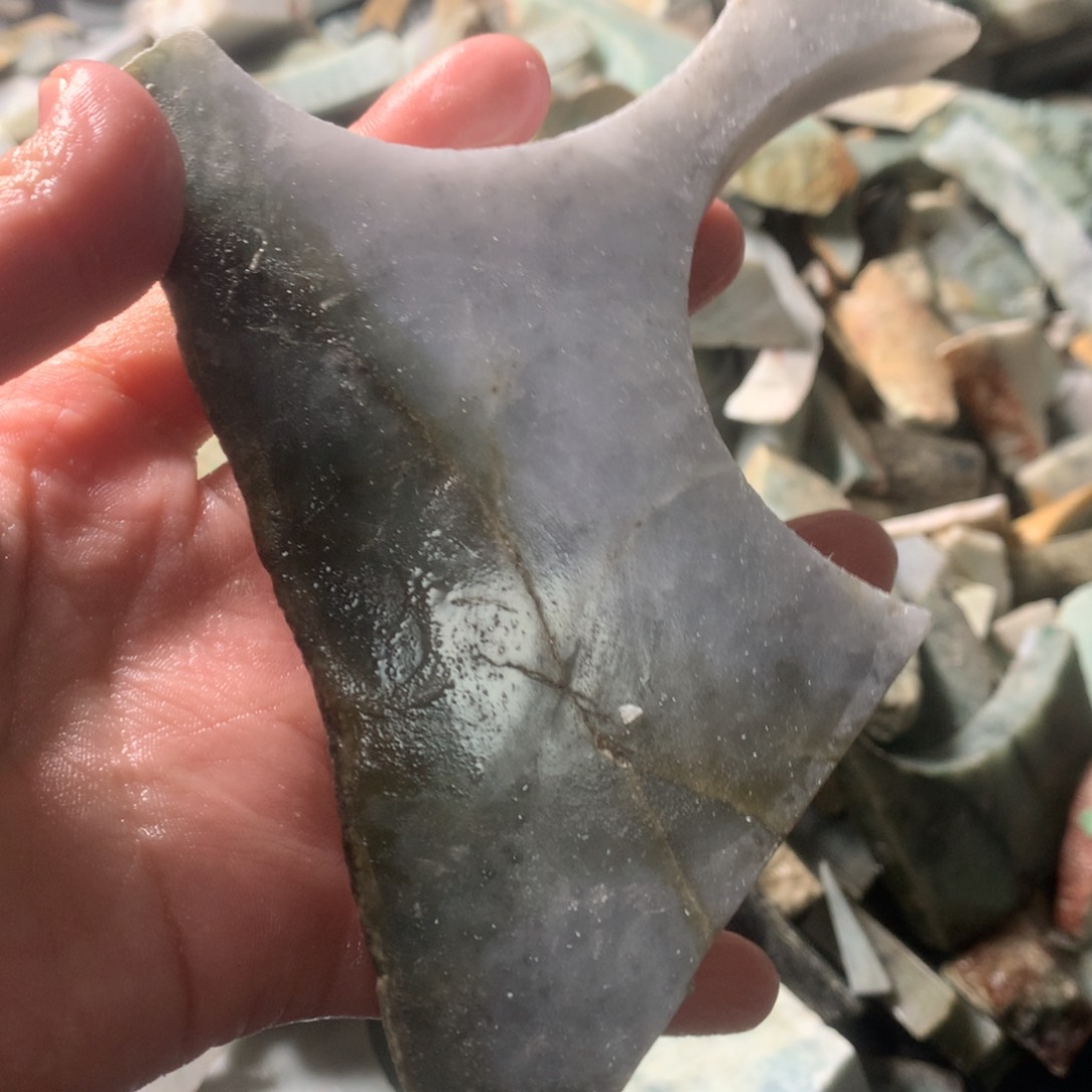 翡翠颈饰未镶嵌缅甸翡翠