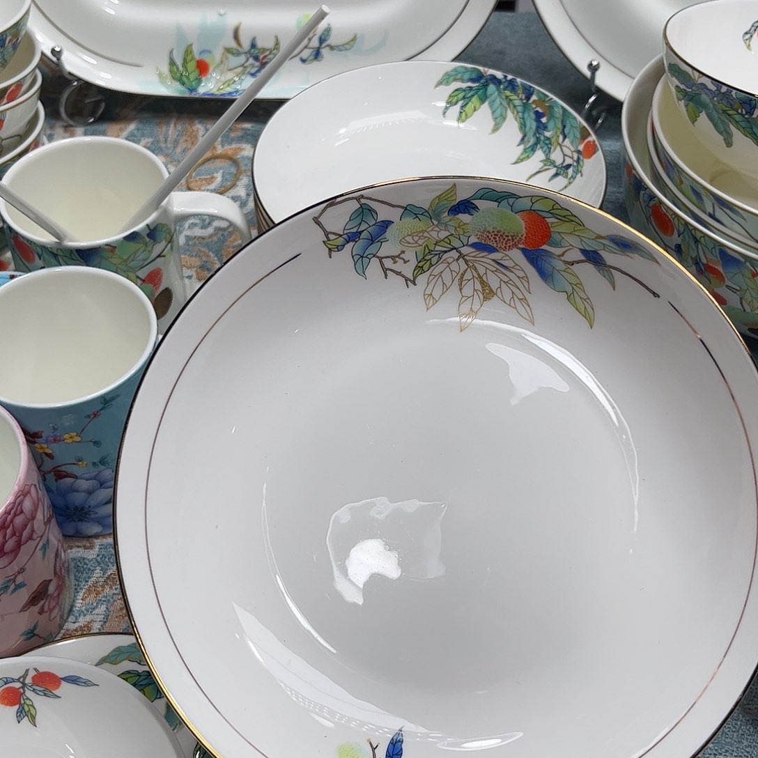 瓷片荔枝八寸深盘两个